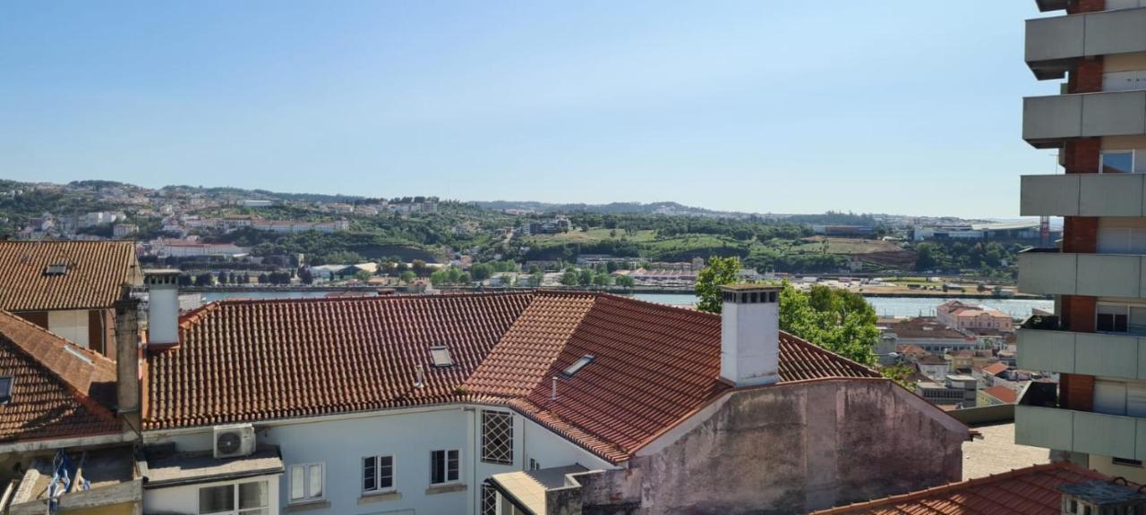 Coimbra Holiday Residence - Largo Da Conchada Bagian luar foto